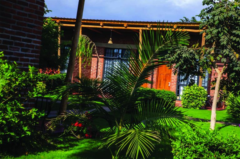 Kiwoito Africa Safaris Accommodations