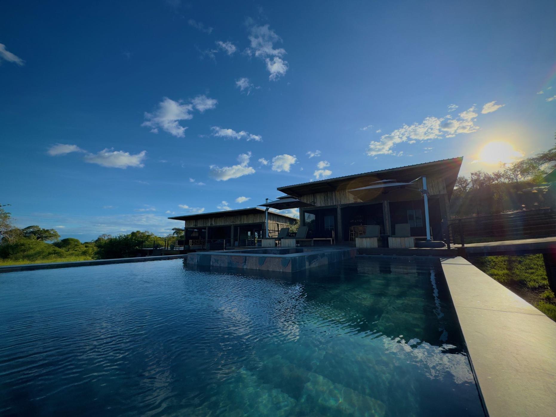 Tarangire-Elephant-Springs_Salle à manger_1-échelle
