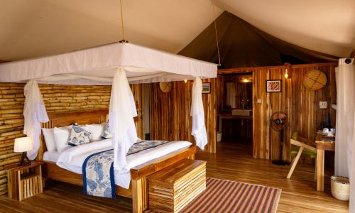 Phòng ngọt ngào bên trong khu cắm trại sang trọng Nyota (1)