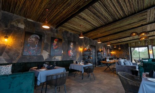 Tarangire-Elephant-Springs_Dining_1-scalat