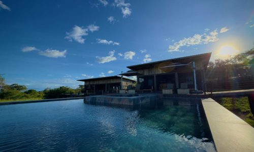 Tarangire-Elephant-Springs_Dining_1-scalat