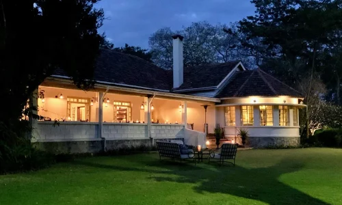 pondhok legendaris arusha